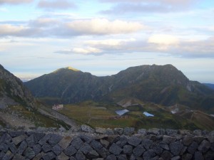 20241388_1329044080_185large